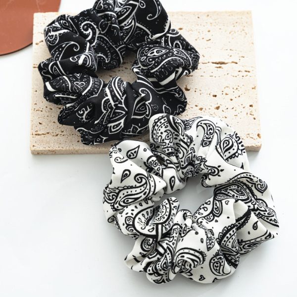 Wholesale Fabric Black and White Large Intestine Scrunchie For Sale